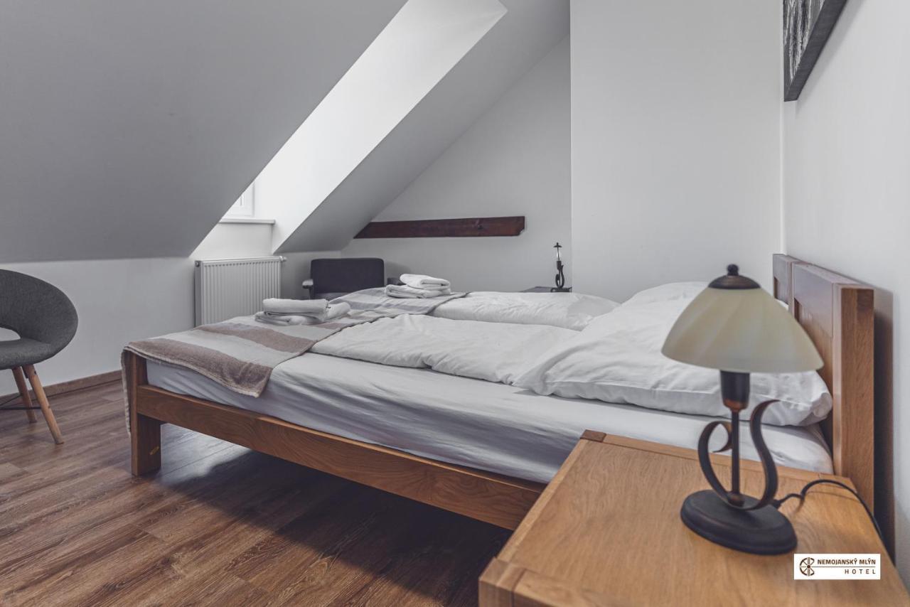 Hotel Nemojansky Mlyn Nemojany Luaran gambar